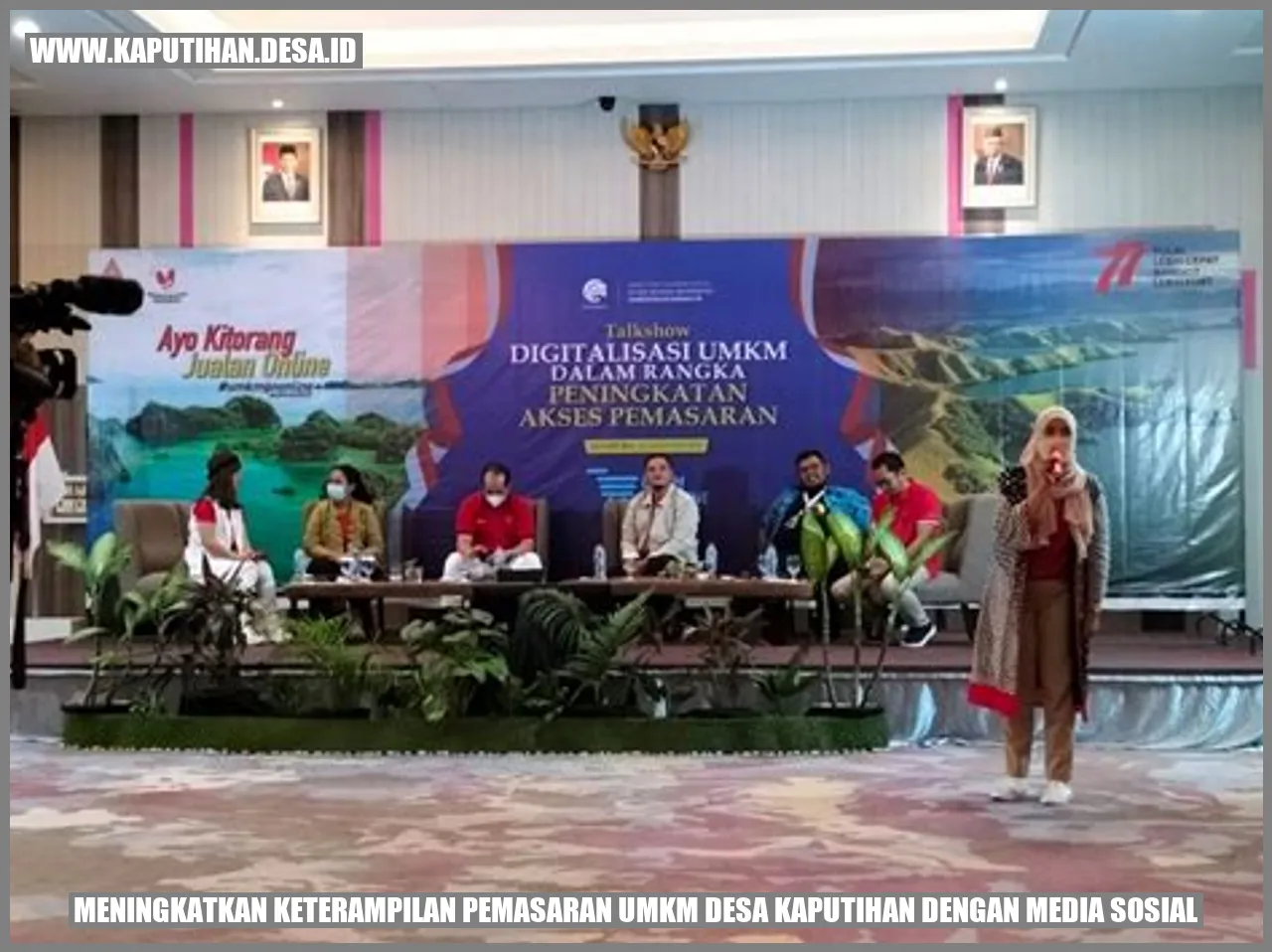 Meningkatkan Keterampilan Pemasaran UMKM Desa Kaputihan dengan Media Sosial